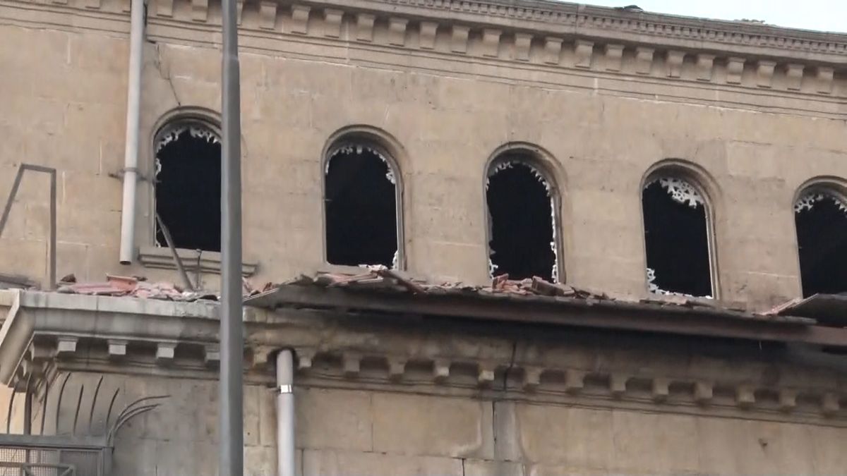 カイロの教会で爆発　７０人以上が死傷
