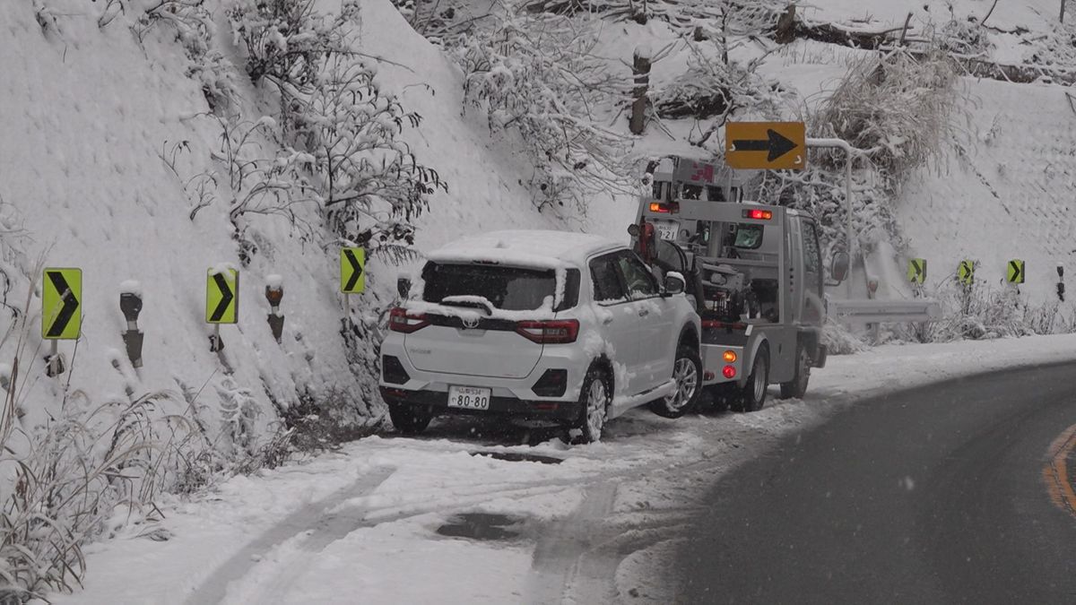 雪によるスリップ事故16件 1～3日朝 1件は人身事故 積雪なくても注意を 山梨