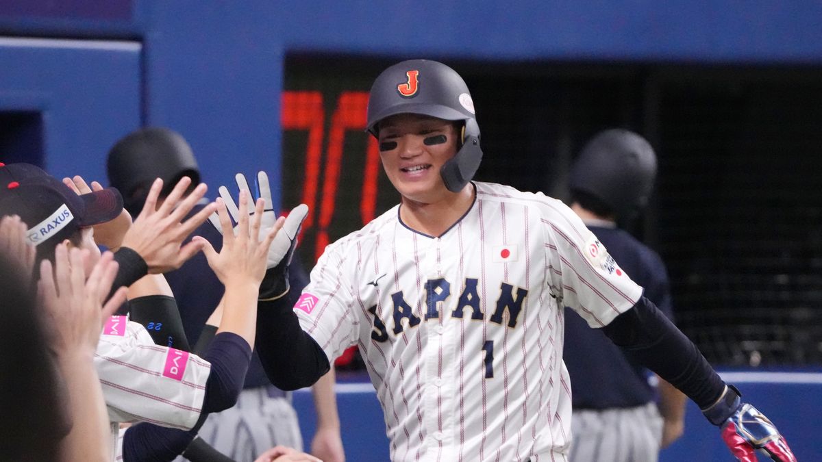 【プレミア12】日本が13安打9得点で初戦を快勝 国際試合デビューの井上温大は6回途中8K2失点で勝利投手に