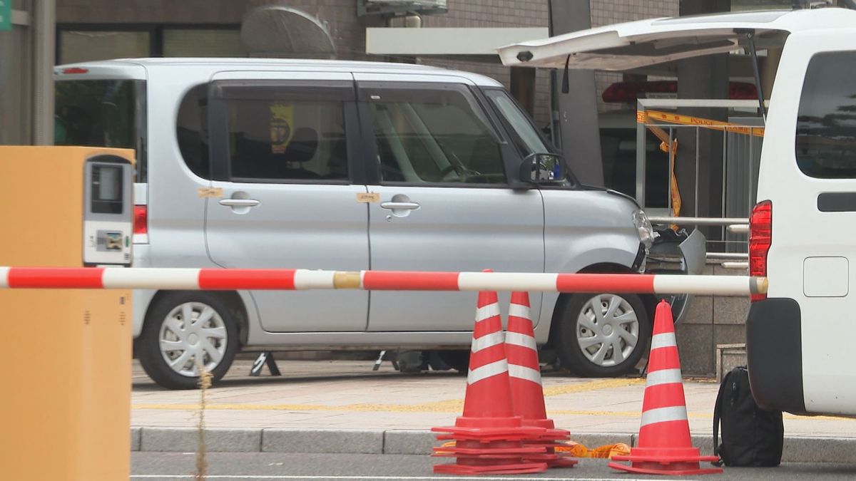 父に忘れ物届けるため1人で外出　殺人未遂容疑で現行犯逮捕の24歳息子　武生駅ロータリーに車で突っ込み父親はねる