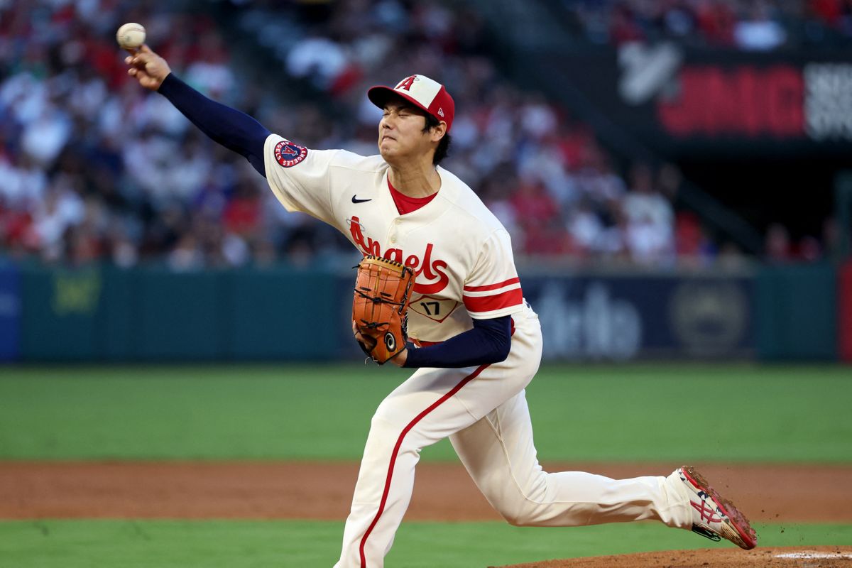 大谷翔平7回無失点8奪三振で13勝目 MLB公式はピッチャー返しナイスキャッチに「なんでもやる！」