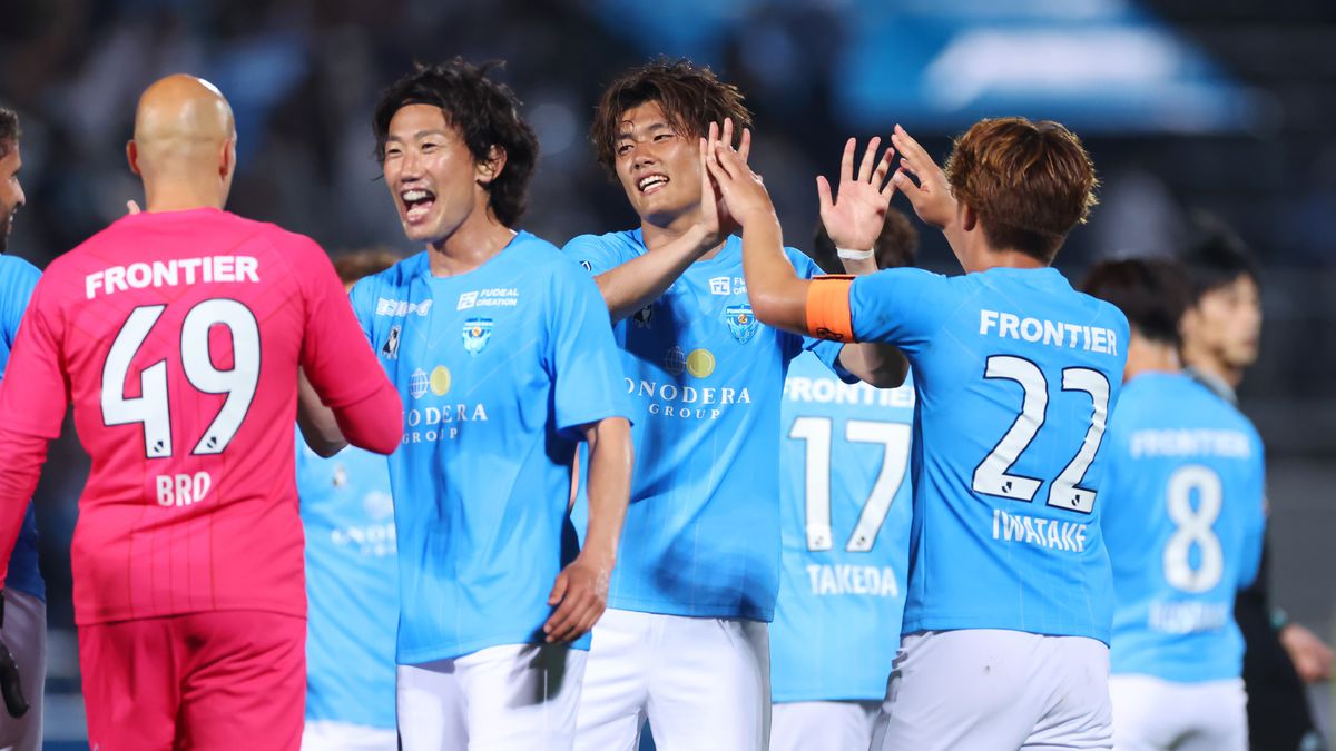 J1昇格　横浜FC　岡山が負けて18時キックオフ前に決定　2年ぶり復帰　試合は中村俊輔がベンチ入り