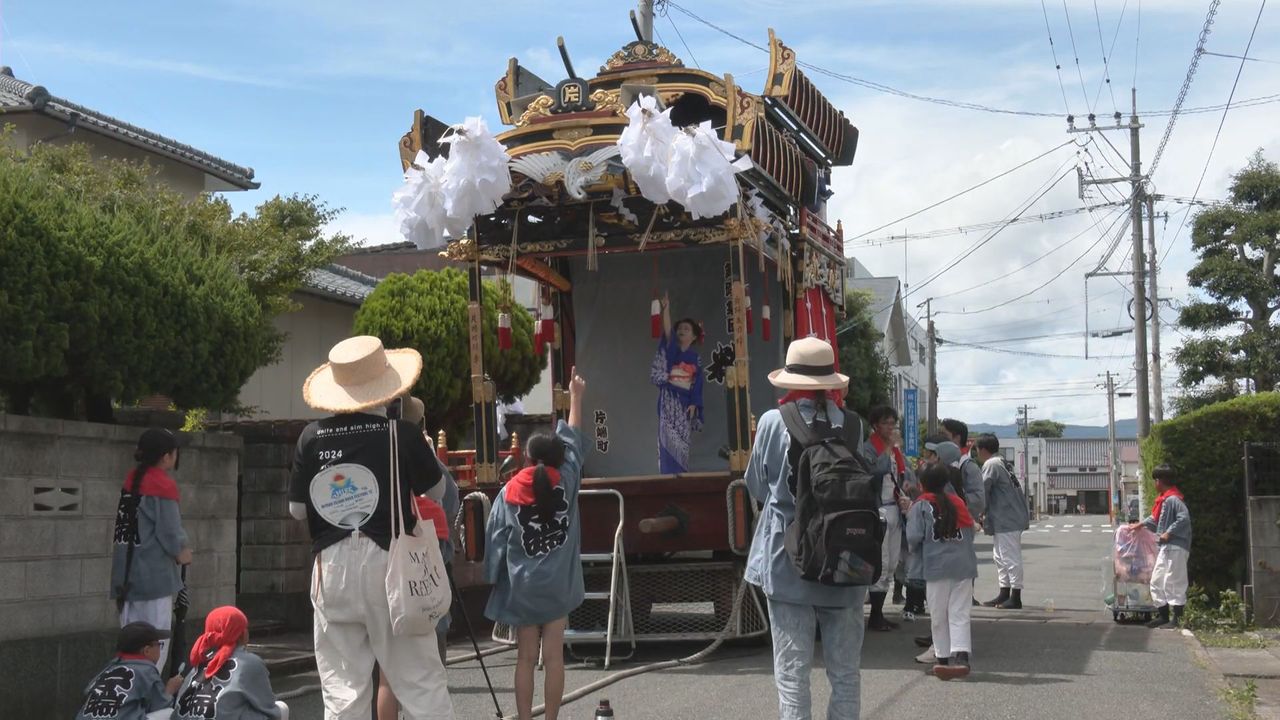 祇園車13台が城下町を勇壮に練り歩く「中津祇園」始まる 猛暑に負けず威勢のいい掛け声が響き渡る（2024年7月26日掲載）｜日テレNEWS NNN