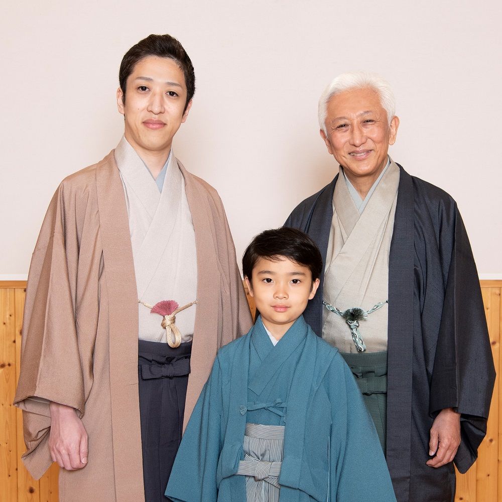 中村梅枝さん、小川大晴さん、中村時蔵さん（左から）