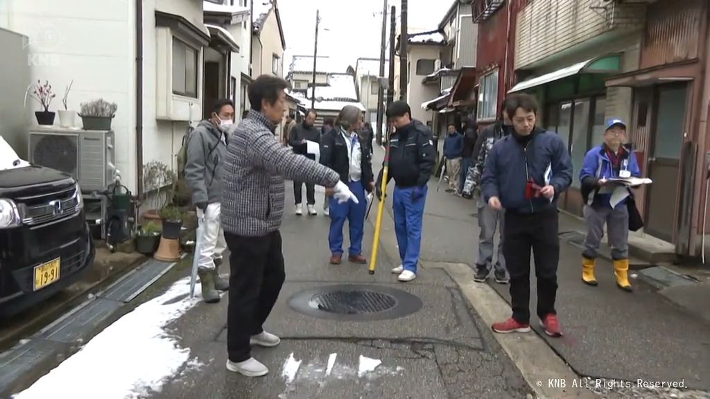 5月の伏木曳山祭へ巡行路の安全点検　高岡