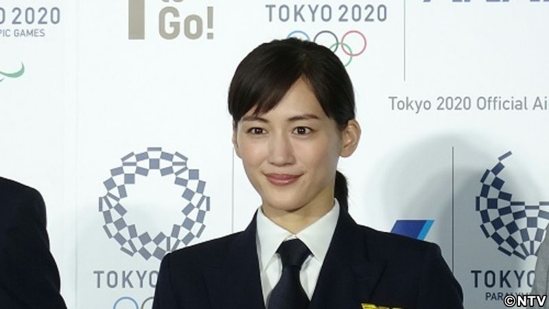 綾瀬はるか、制服姿「身も心も引き締まる」