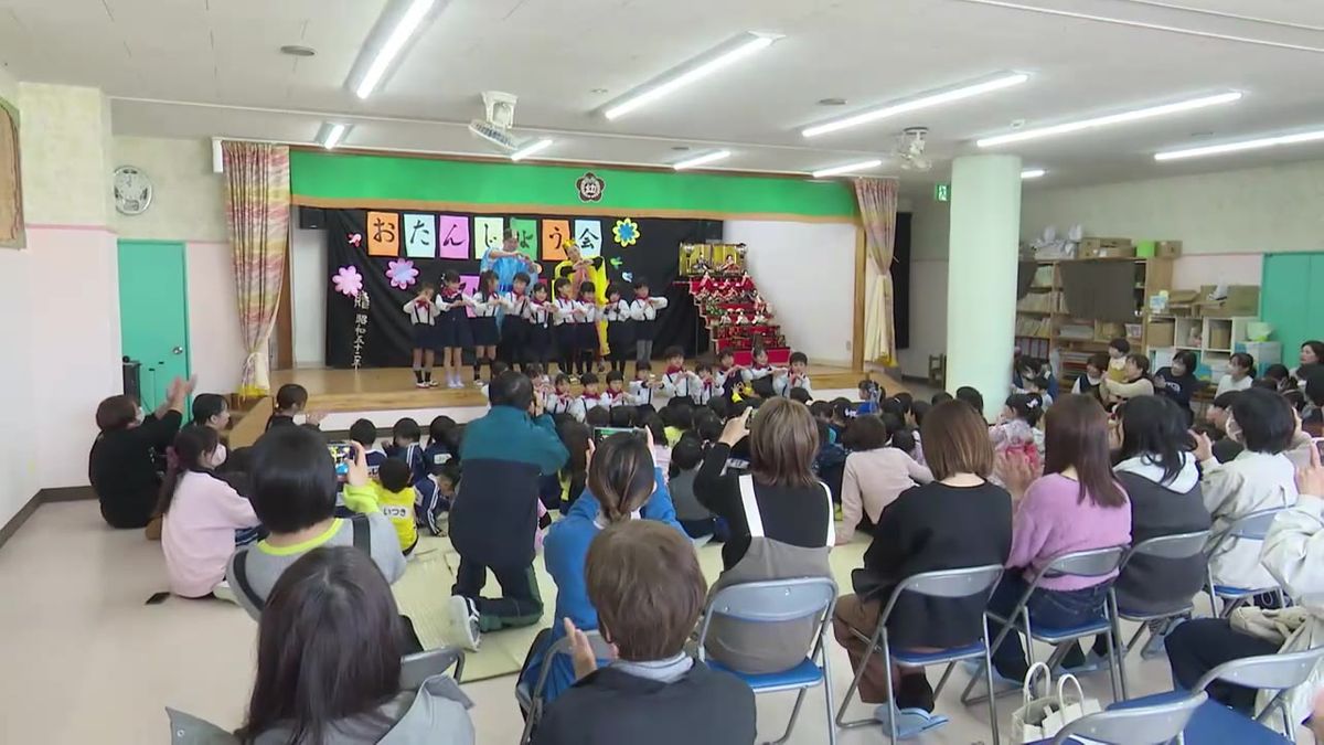 中村幼稚園で桃の節句を祝うひな祭り会 園児たちが歌や踊りを楽しむ【高知】