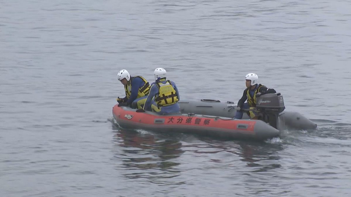 臼杵市の漁港で遺体発見　身元の特定進める　警察や海保など約50人態勢で捜索　大分