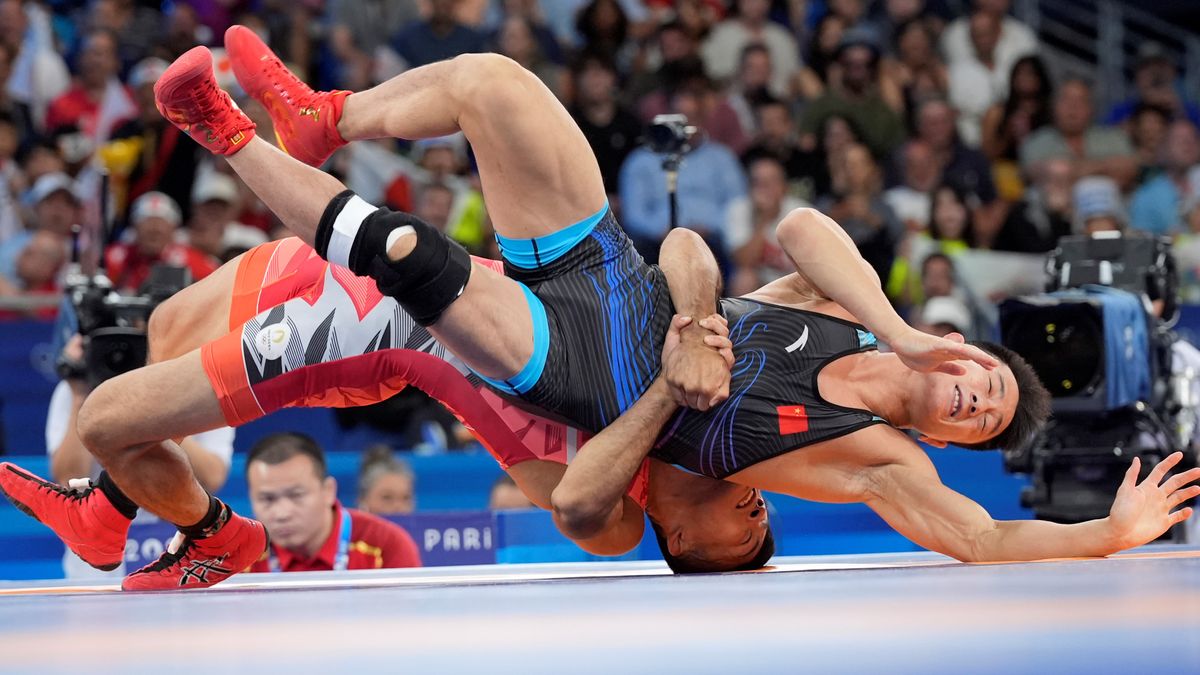 金メダルを獲得したレスリング文田健一郎選手(写真：AP/アフロ)