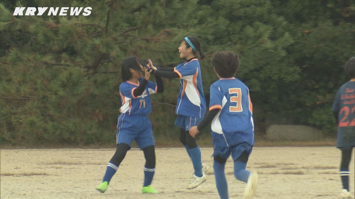 12歳以下の少女サッカーチームの大会「山口ダイハツガールズＣＵＰ」開催･･･山口市の＜FC.REVO山口＞が2連覇を果たす