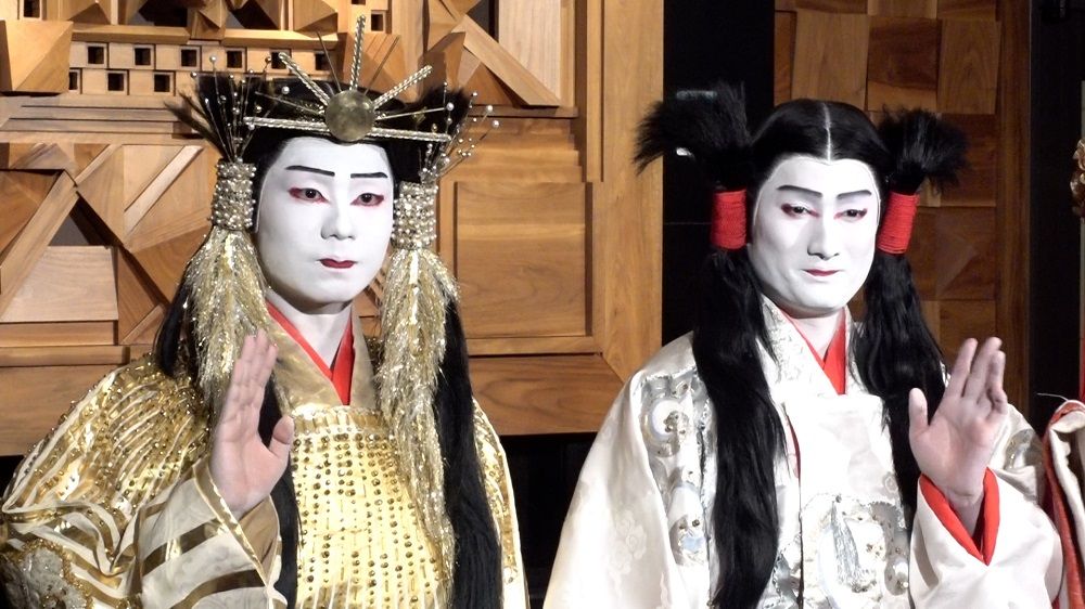 （左から）『ヤマトタケル』で主演を勤める市川團子さん、中村隼人さん