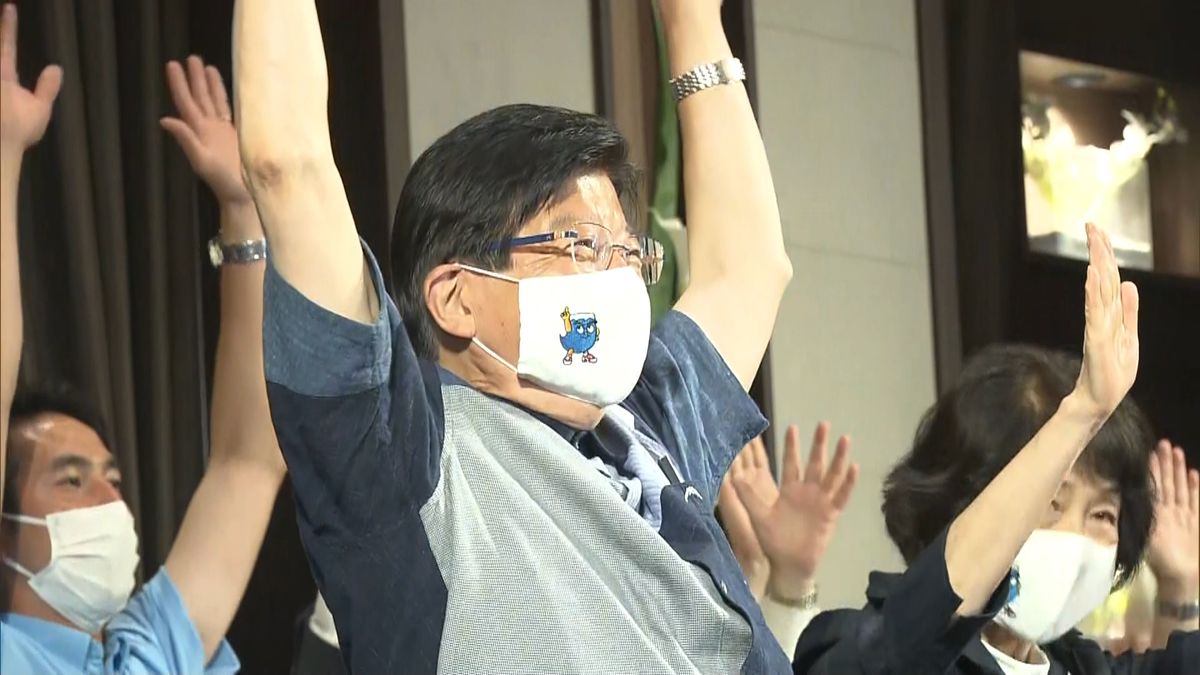 静岡県知事選　現職が４選　自民推薦を破る