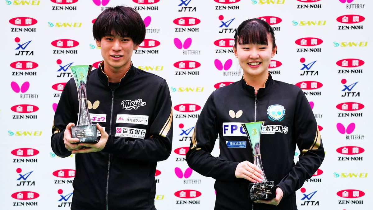 (左から)戸上隼輔選手と張本美和選手(写真:アフロスポーツ)