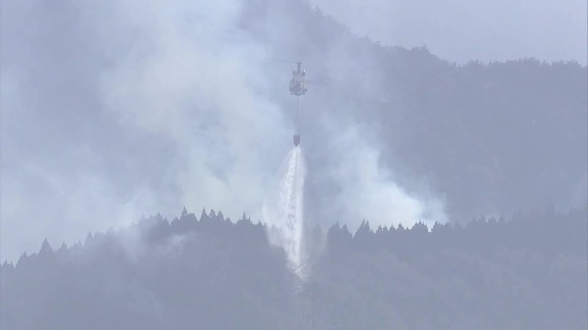 【国内最大規模の林野火災か】自衛隊ヘリからも消火活動　約3300人に避難指示＜岩手・大船渡＞