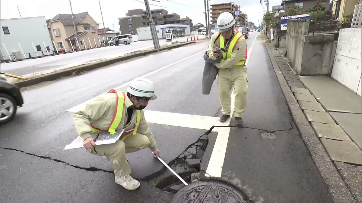 地震被害が相次いだ新潟市西区などで復旧作業が続く　新潟市西区の一部地域に避難指示