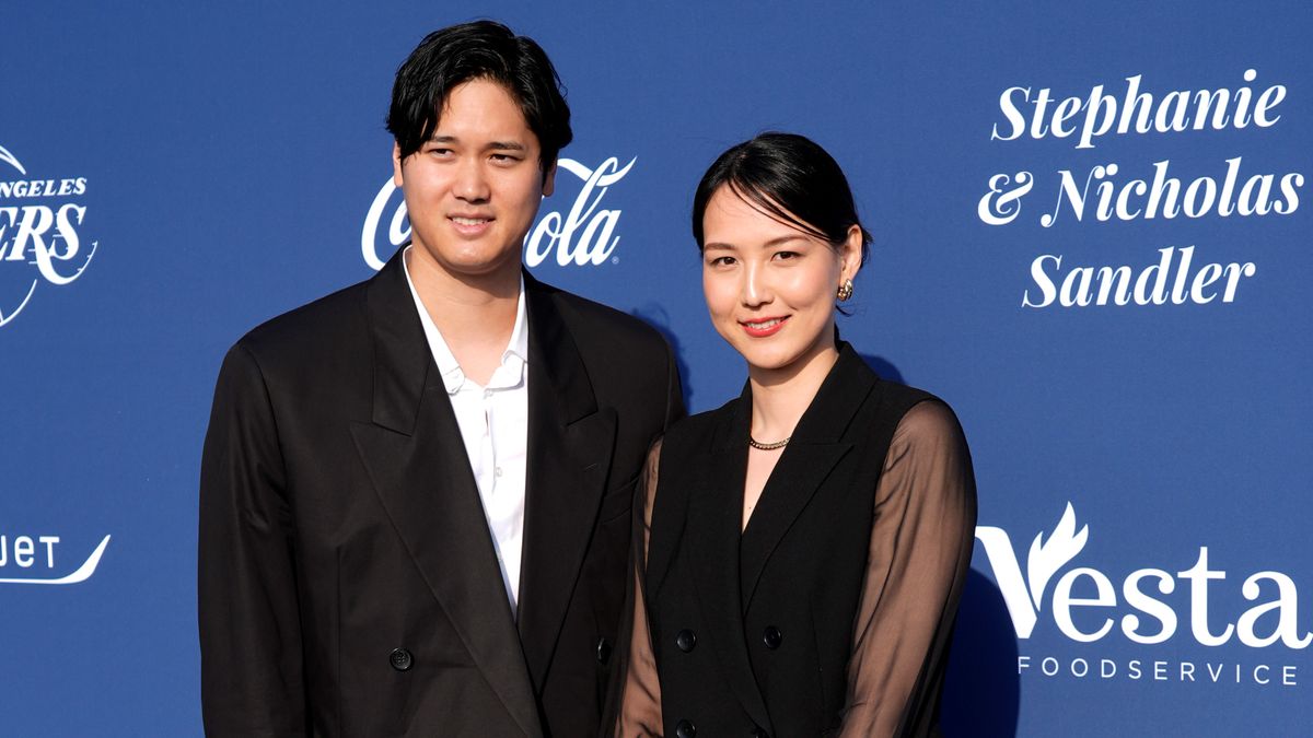 大谷翔平選手と妻・真美子さん(写真：AP/アフロ)