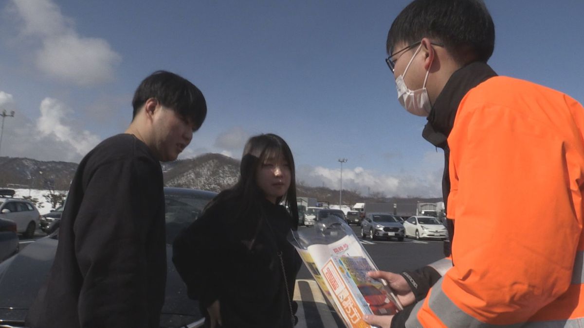 雪の降る高速道路で死亡事故相次ぐ 県警などがスピード抑えた運転を呼びかけ