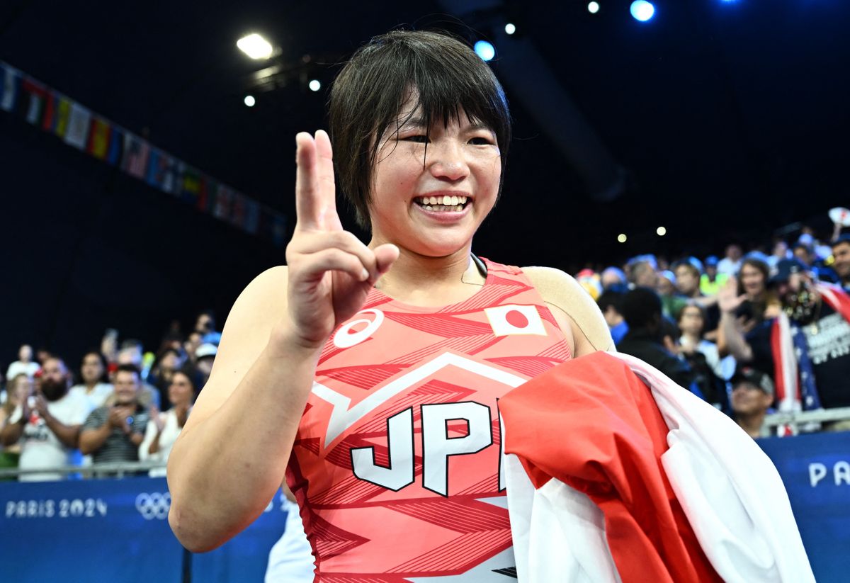 レスリング女子57キロ級で金メダルを獲得した櫻井つぐみ選手(写真:ロイター/アフロ)