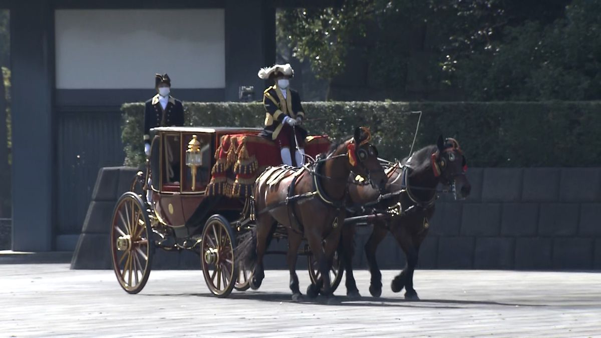 3月8日 皇居・宮殿に向かう馬車列