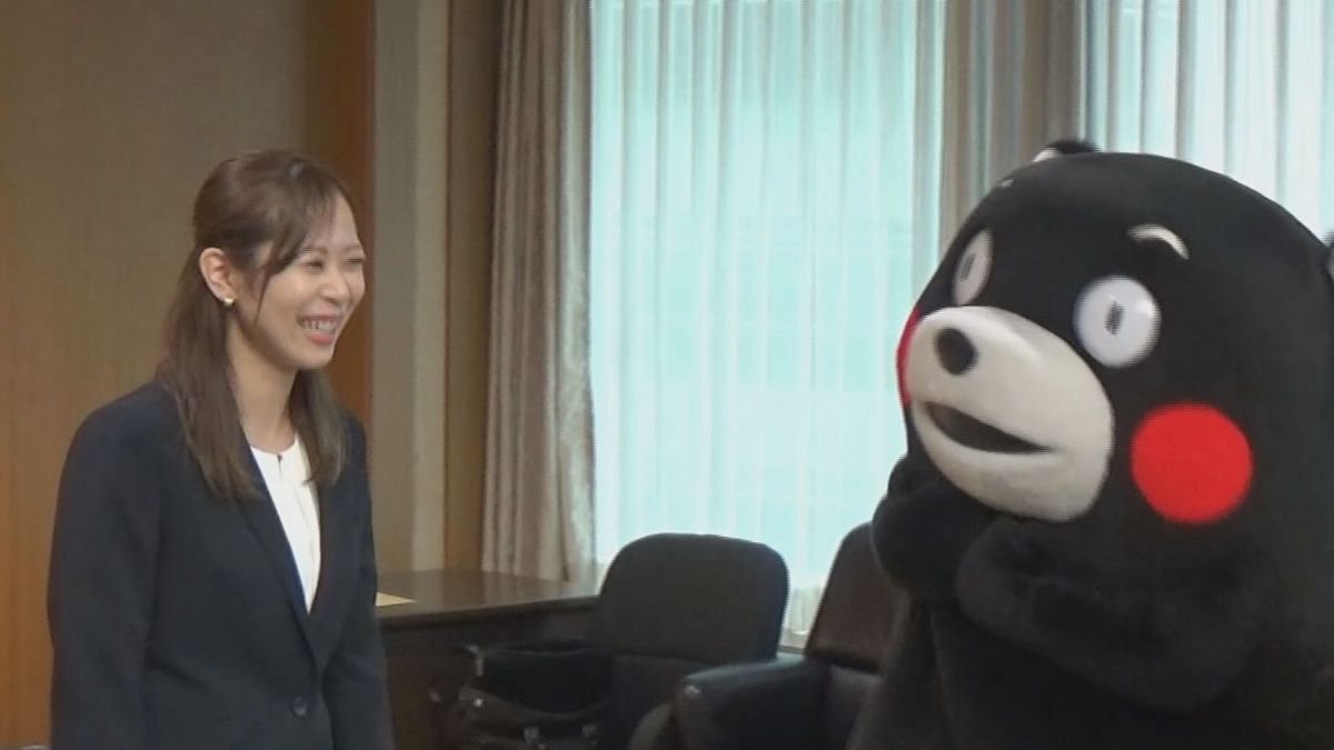 熊本県庁でパリ五輪での意気込みを語る菊池小巻選手