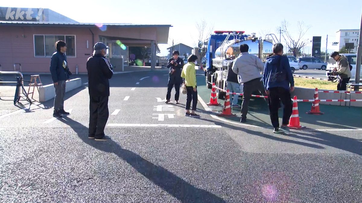 対象地域での給水　1月30日