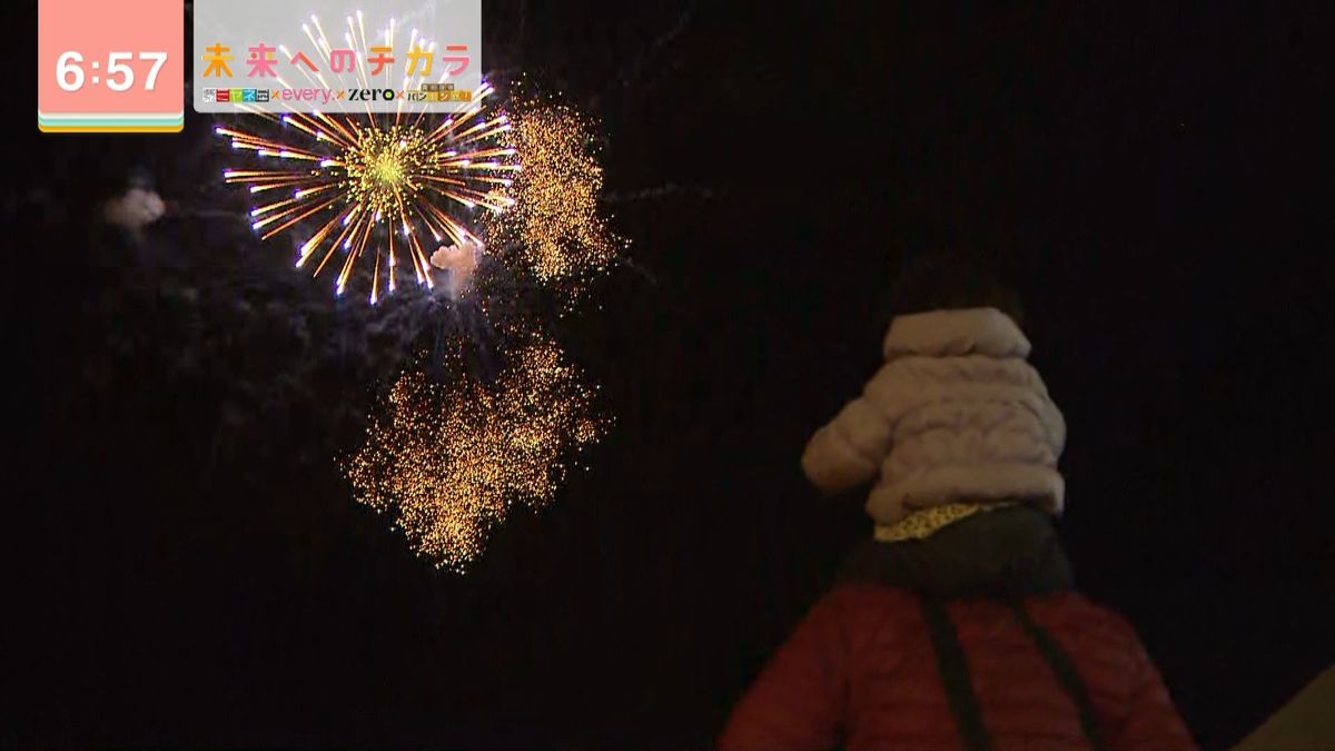 福島を一つに…夜空照らす１万発の「花火」