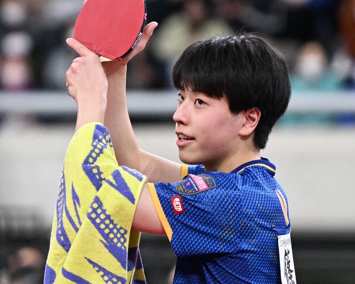 【卓球】篠塚大登が全日本決勝のリベンジ！松島輝空を破り1回戦突破〈シンガポールスマッシュ〉