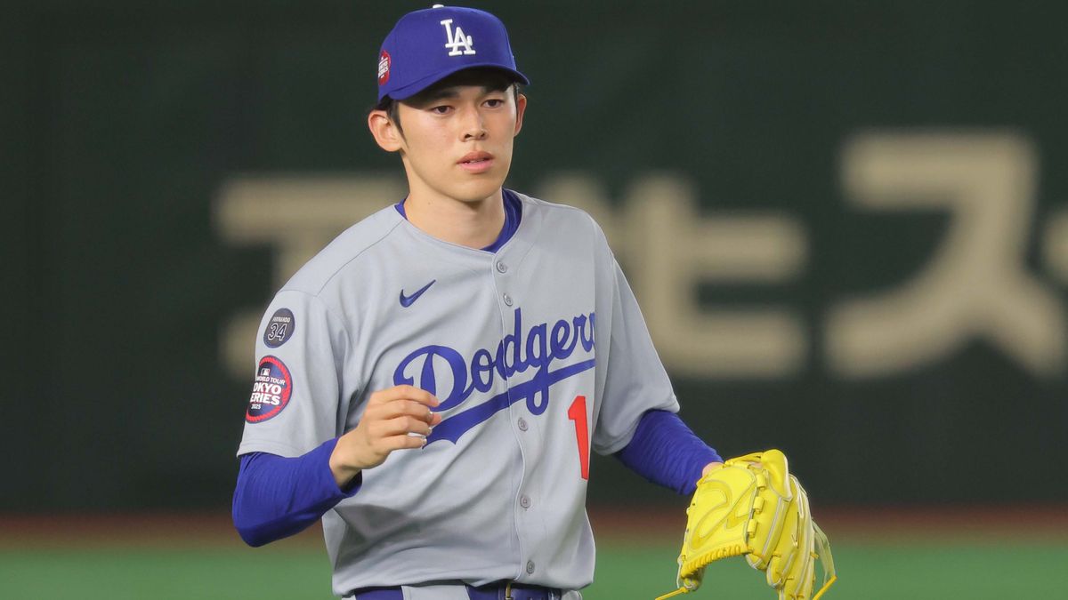 「粋だね」日本でのMLB開幕戦は佐々木朗希が先頭で入場　試合前セレモニーでピカチュウとタッチ