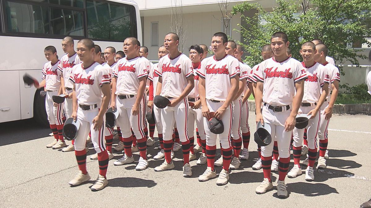 夢舞台でベスト8目指す 北陸ナインが甲子園へ出発