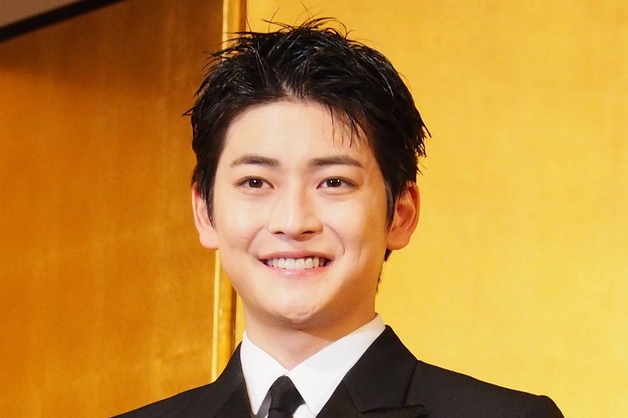 高橋文哉、芸歴5年で新人賞を受賞「芝居が生きがいに」　共演・田中圭「取ると思ってました」