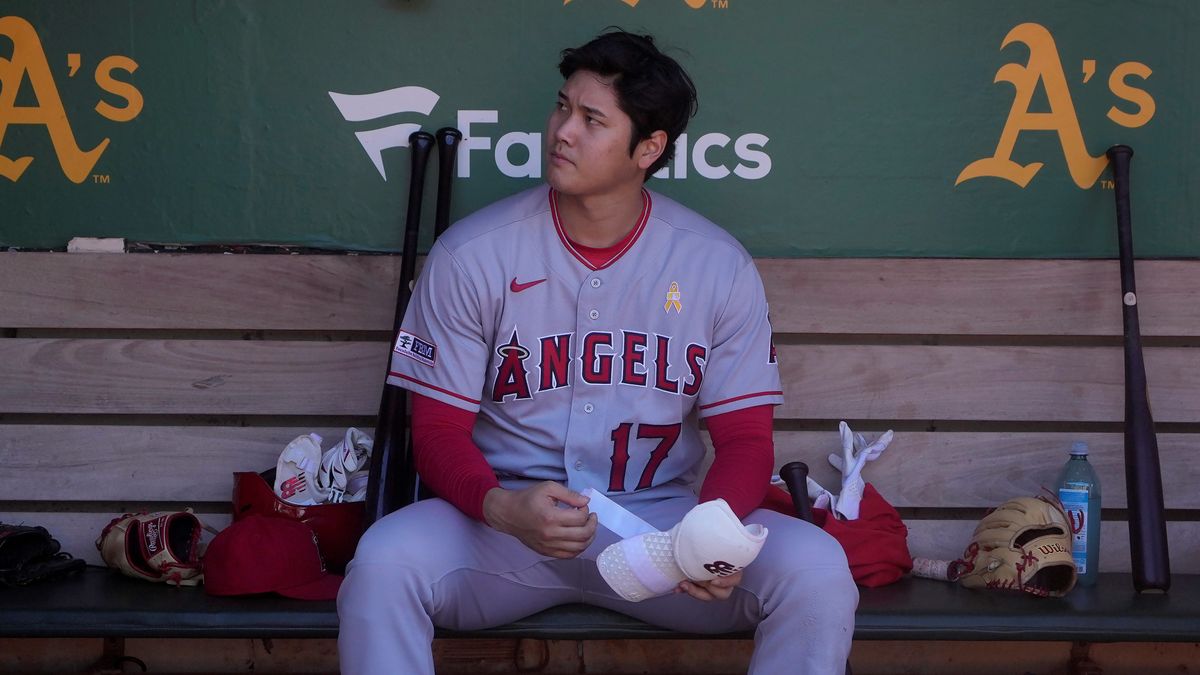 3試合連続スタメン外の大谷翔平選手（写真：AP/アフロ）