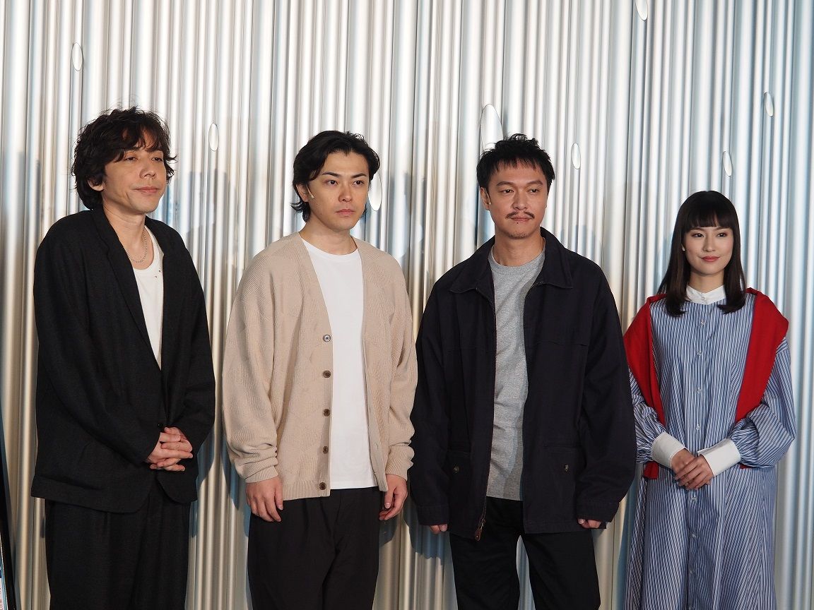 （左から）三浦大輔さん、勝地涼さん、丸山隆平さん、恒松祐里さん