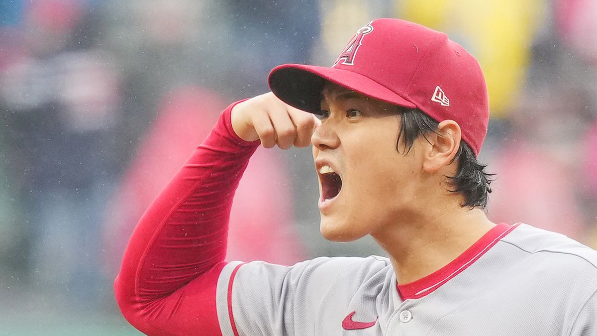 「やっぱり人間でよかった」　あの大谷翔平が！？　雨で“ピッチコム”故障にいら立ち