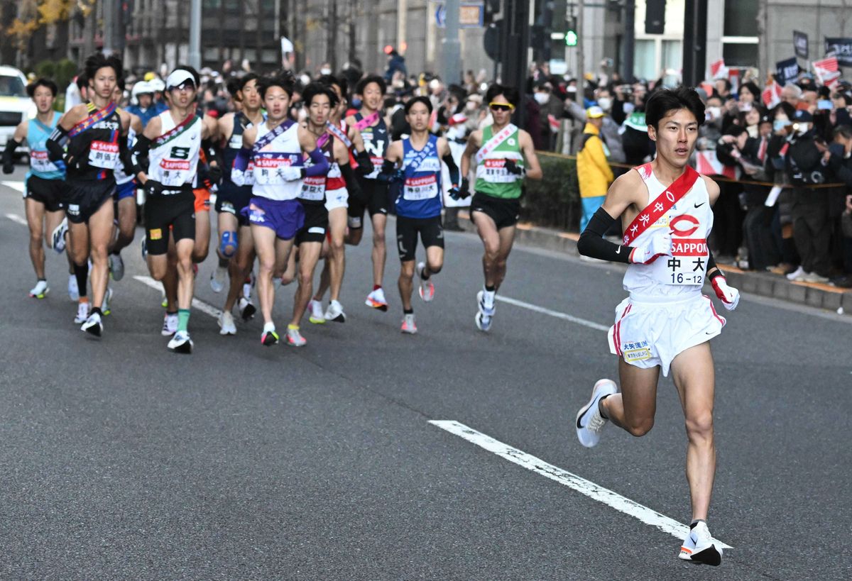 「10キロで消えた」「1人でいけるんですね」中央大・吉居駿恭の独走劇にライバルも衝撃