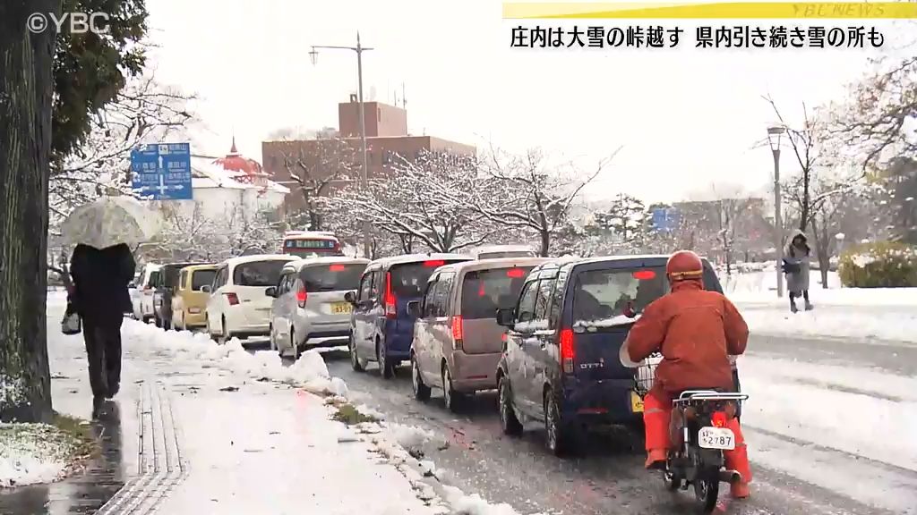 県内冬型の気圧配置　庄内地方では警報級の大雪となる可能性が低くなるも断続的に雪