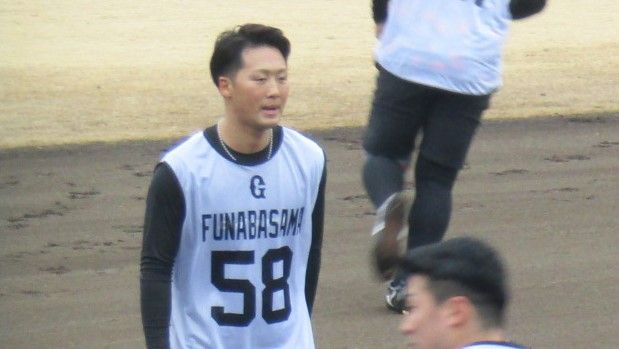 【巨人】ヒョウ柄リュックの船迫大雅　26歳のオールドルーキー「(プロ野球は)今までと違う世界」