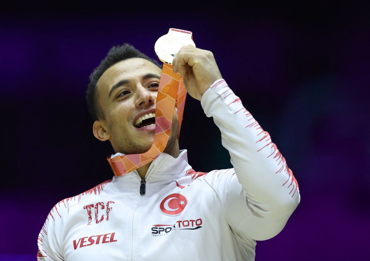震災復興を目指す地元トルコ国民に捧げる金メダル 体操欧州選手権 アーデム・アシル