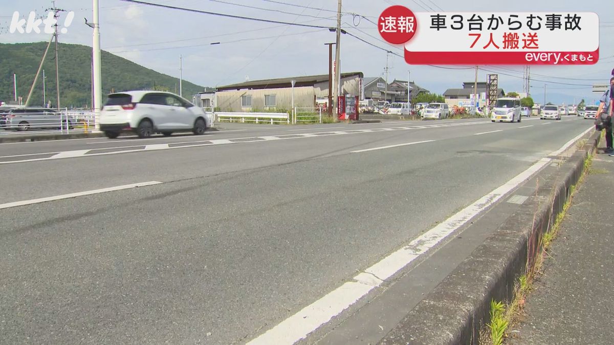【速報】熊本市西区で車3台からむ事故 7人搬送
