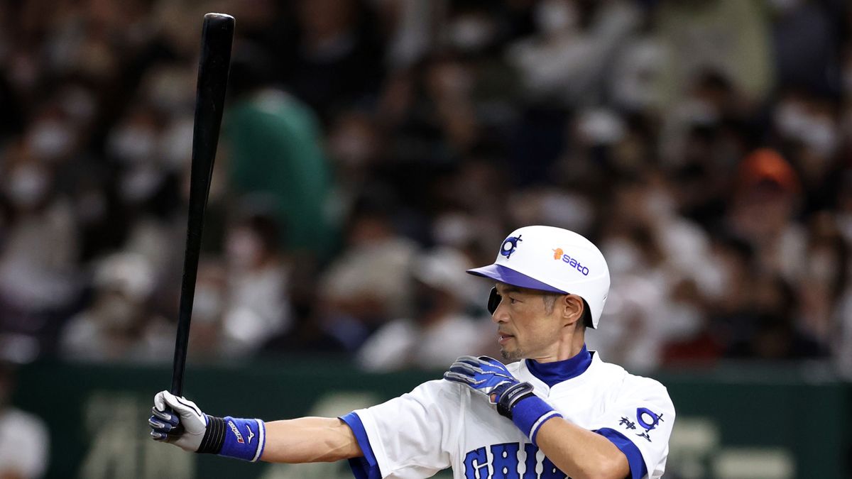 「プロでそこそこヒット打って…」イチローさんが3年目で初安打　高校野球女子選抜と対戦