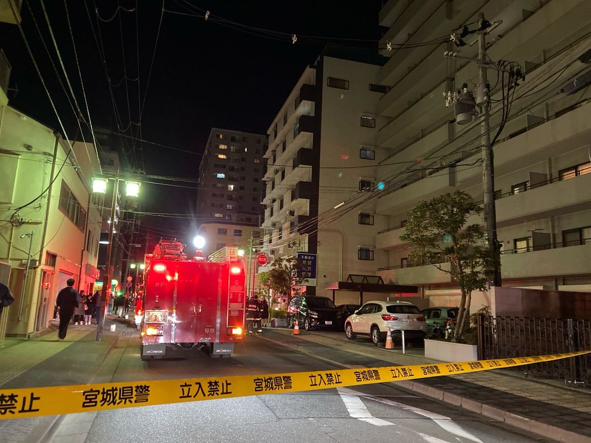 「屋上から火があがっている」仙台市中心部のマンションか ケガ人の情報なし