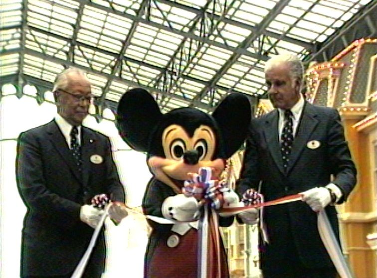 1983年4月15日東京ディズニーランド グランドオープンの日も雨