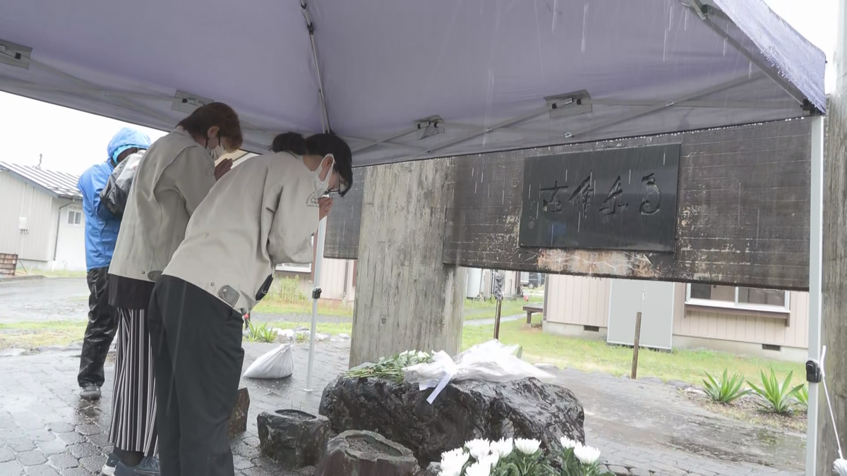 「教訓を後世に…」大鹿村　三六災害から63年　大粒の雨の中　関係者ら犠牲者を悼む　