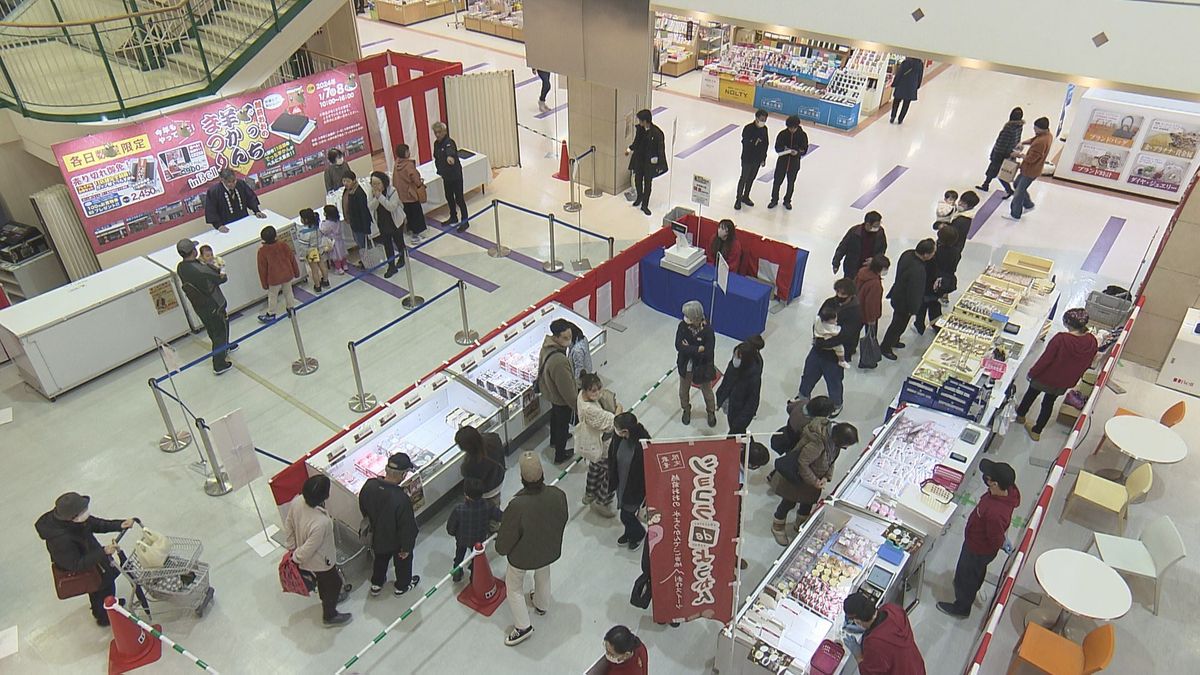 大野の冬の風物詩「でっち羊かん」を一堂に 8日まで福井市内で開催