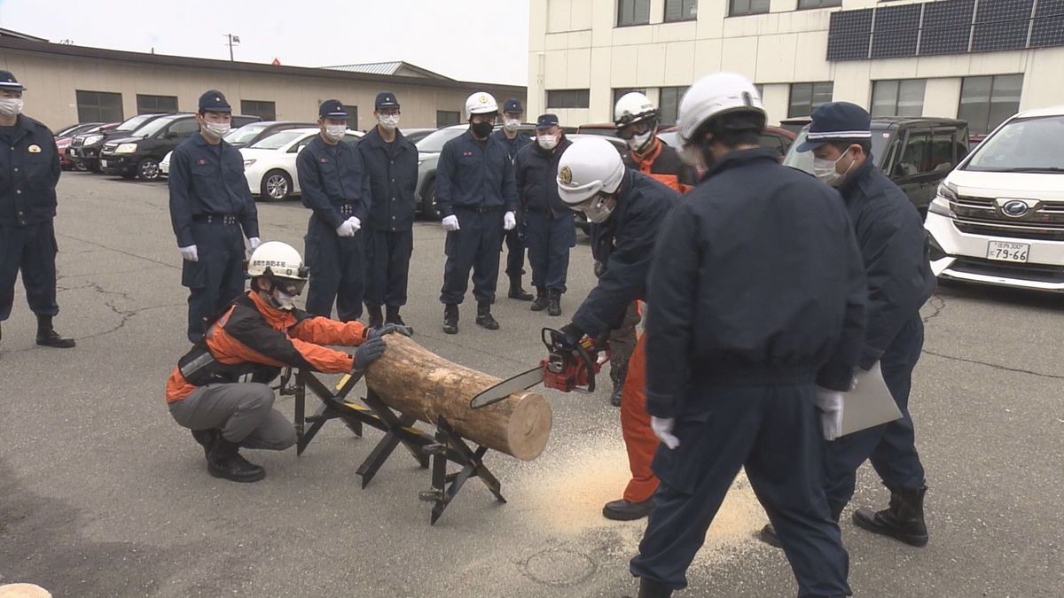 「迅速・的確に活動できるよう連携図りたい」鶴岡市の警察と消防が災害対応訓練