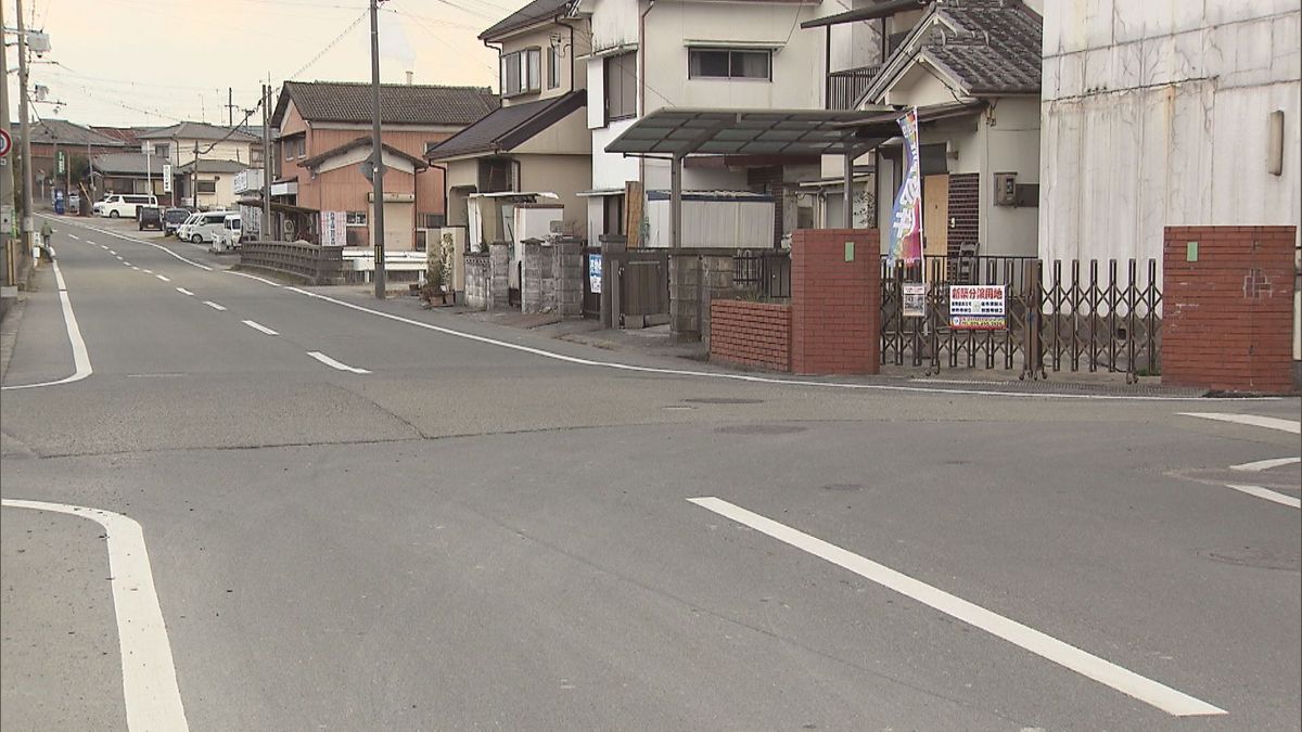 交差点で車同士が衝突　自転車の高校生が巻き込まれ意識不明の重体　乗用車運転していた男を逮捕　兵庫