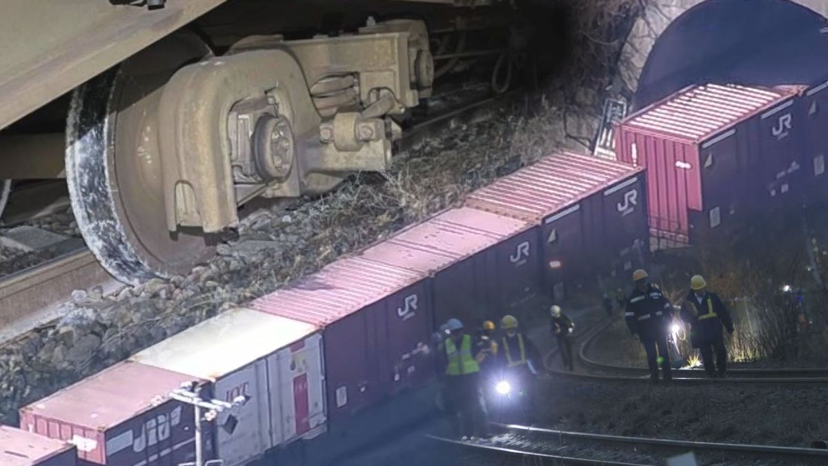 「トラックが通ると塩水が…」漁港近くの踏切で貨物列車が脱線　塩害でレール腐食か　事故原因を検証