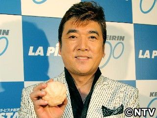 豚まんも販売…小金沢昇司、恒例「新橋ライブ」スタート