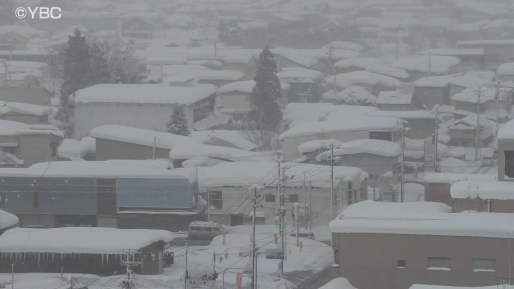 山形県内13日は冬型の気圧配置　庄内では暴風雪に警戒　ＪＲも区間運休や遅れの見通し