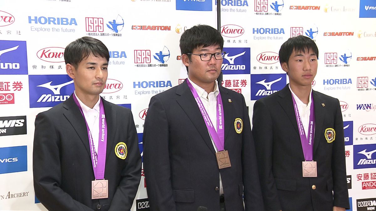 左から中西絢哉選手、古川高晴選 手、斉藤史弥選手