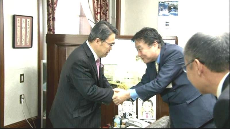 当選の大村県知事、河村市長を訪問　愛知